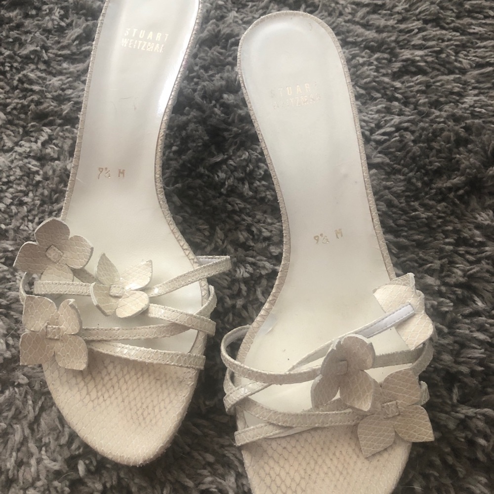 Stuart Weitzman low heel sandals size 8.5